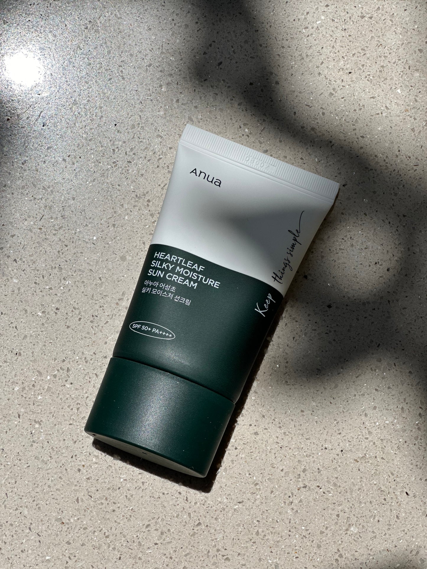 ANUA HEARTLEAF
SILKY MOISTURE
SUN CREAM