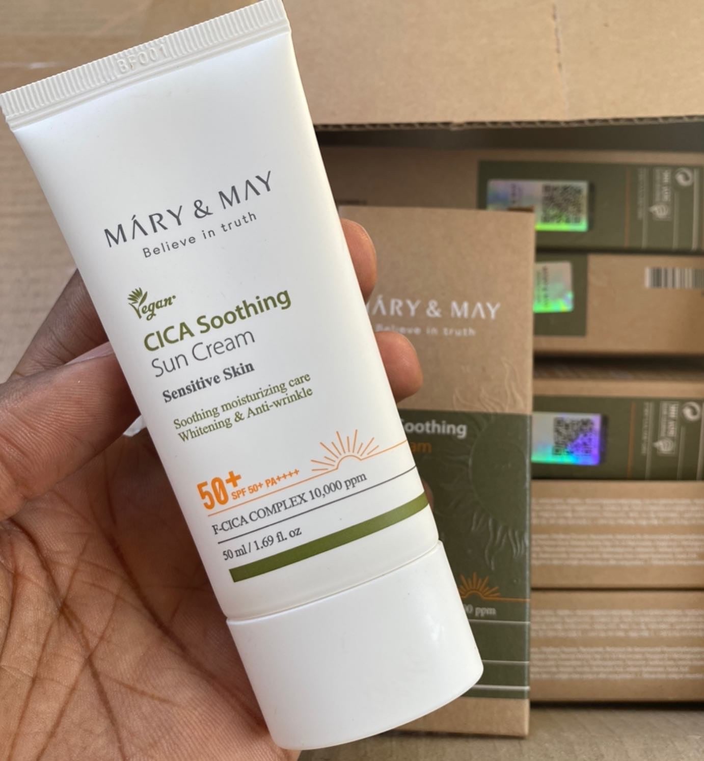 MARY &amp; MAY - Cica Soothing Sun Cream