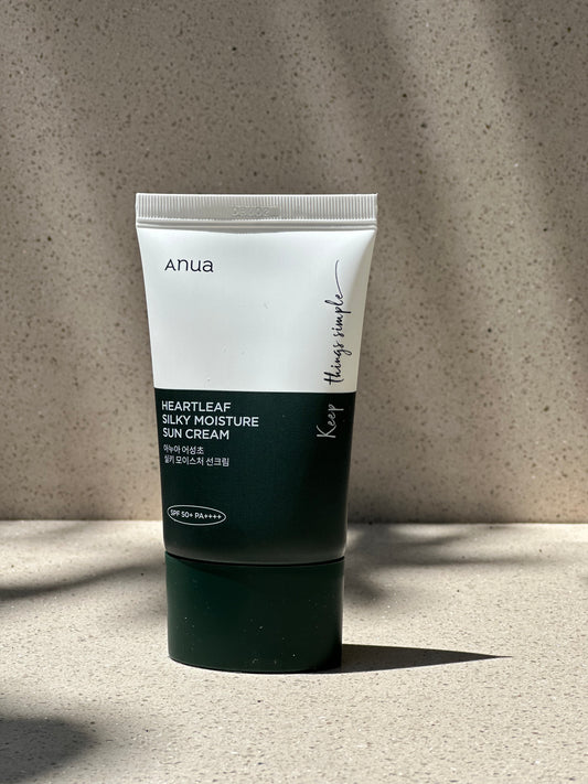 ANUA HEARTLEAF
SILKY MOISTURE
SUN CREAM